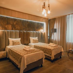 Edrin Goezde Hotel
